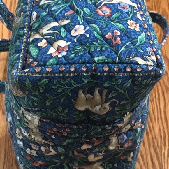 Vera Bradley Classic 100 Handbag in Animal Kingdom - Like New! - Picture 8 of 13